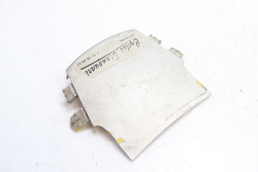 photo de JONCTION CARENAGE ARRIERE SUPERIEUR PEUGEOT SPEEDFIGHT LC 50 (1996 - 2002) - Zoom état d’usage