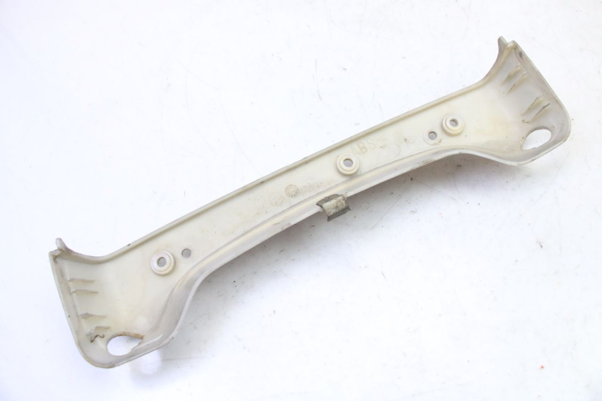 photo de JONCTION CARENAGE ARRIERE SUPERIEUR PIAGGIO SUPER LX 125 (2000 - 2003)