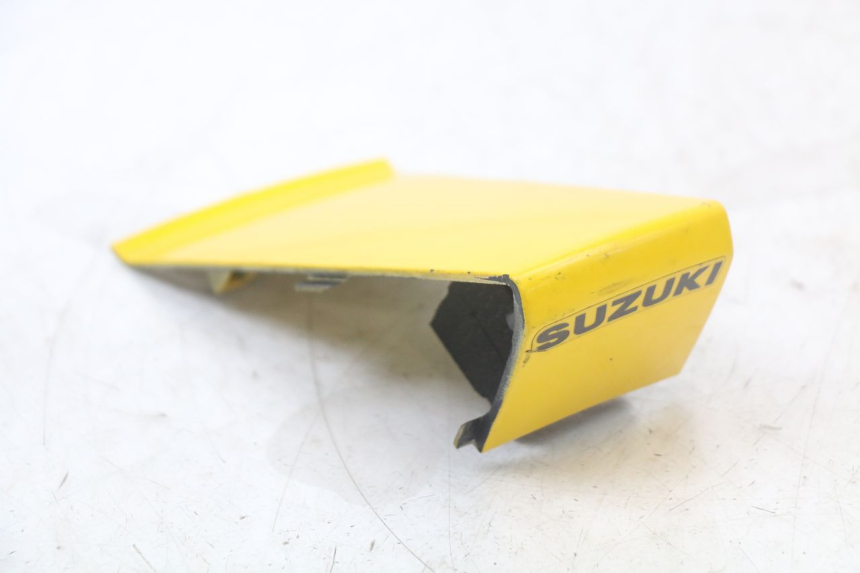 photo de JONCTION CARENAGE ARRIERE SUPERIEUR SUZUKI GS F 500 (2004 - 2007)