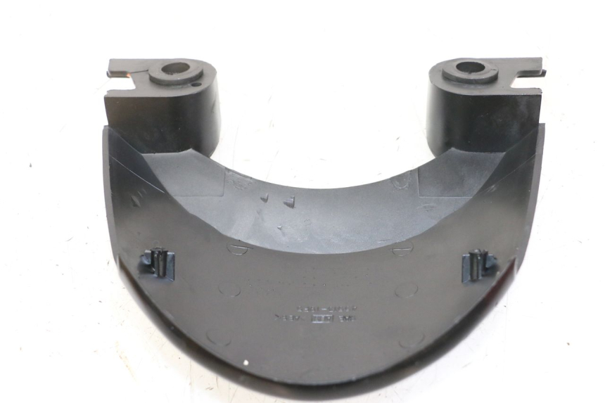 photo de JONCTION CARENAGE ARRIERE SUPERIEUR SUZUKI SV S 650 (1999 - 2002)