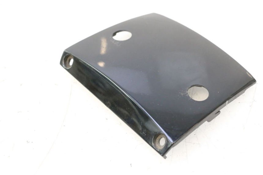 photo de JONCTION CARENAGE ARRIERE SUPERIEUR PIAGGIO TYPHOON 50 (2000 - 2009) - Autre angle de vue
