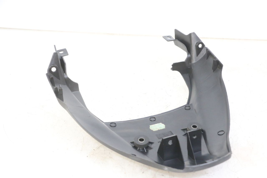 photo de JONCTION CARENAGE ARRIERE SUPERIEUR HONDA XLV VARADERO 125 (2000 - 2006)