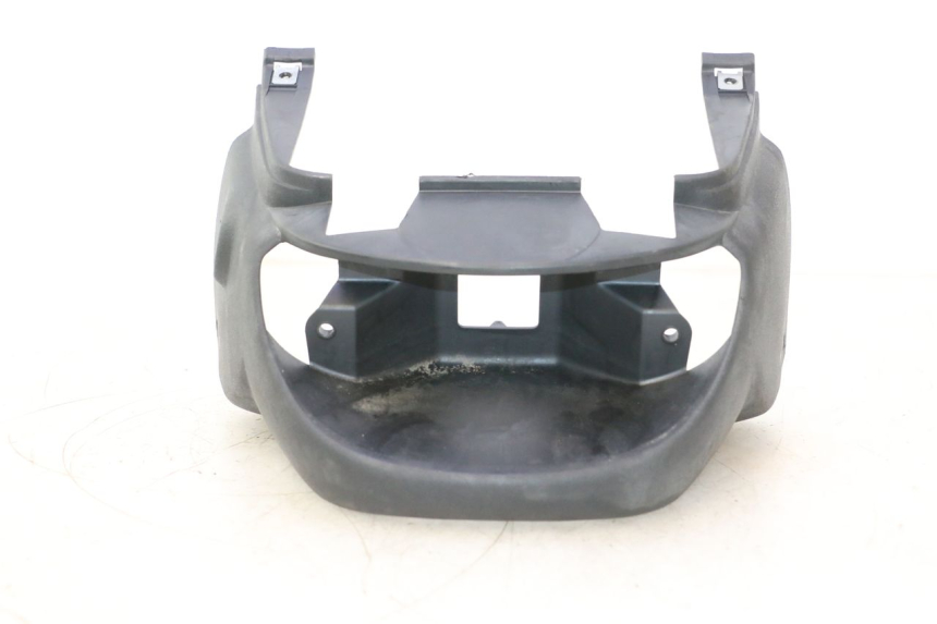 photo de JONCTION CARENAGE ARRIERE PEUGEOT TKR TREKKER FURIOUS 50 (2005 - 2014) - Gros plan technique