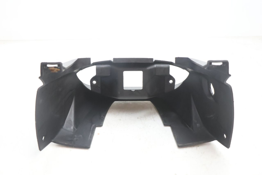 photo de JONCTION CARENAGE ARRIERE PEUGEOT TREKKER TKR 50 (2005 - 2014) - Gros plan technique