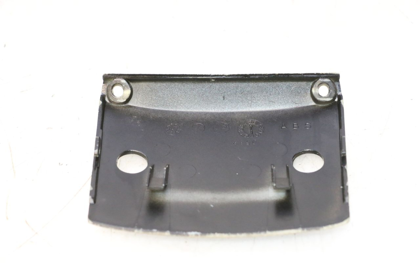 photo de JONCTION CARENAGE ARRIERE PIAGGIO TYPHOON 50 (2000 - 2009) - Autre angle de vue