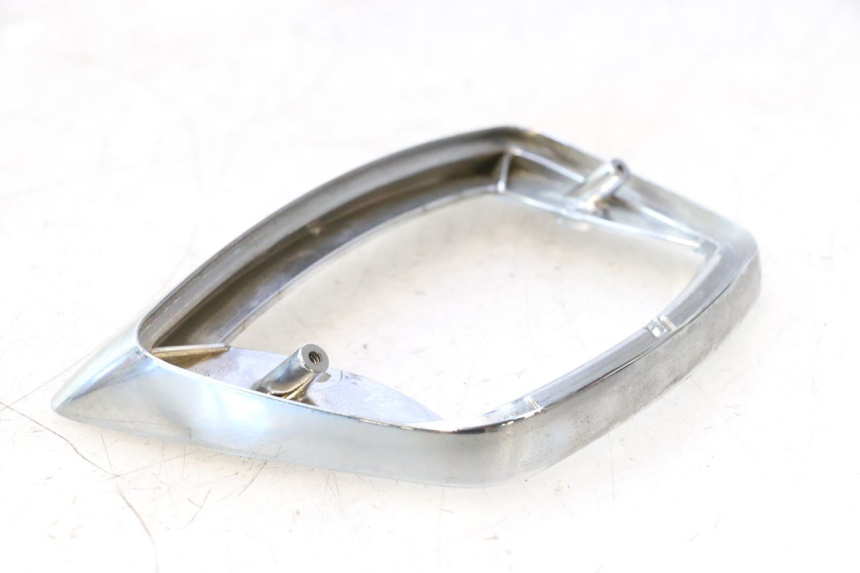 photo de JONCTION CARENAGE ARRIERE PIAGGIO VESPA S 2T 50 (2007 - 2014) - Autre angle de vue