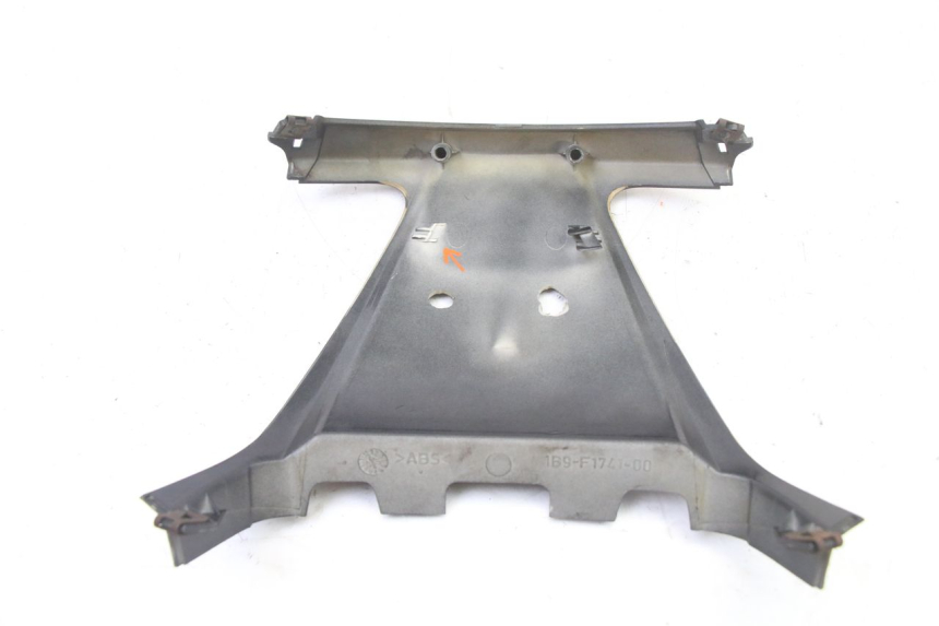 photo de JONCTION CARENAGE ARRIERE YAMAHA XMAX X-MAX 125 (2006 - 2009)