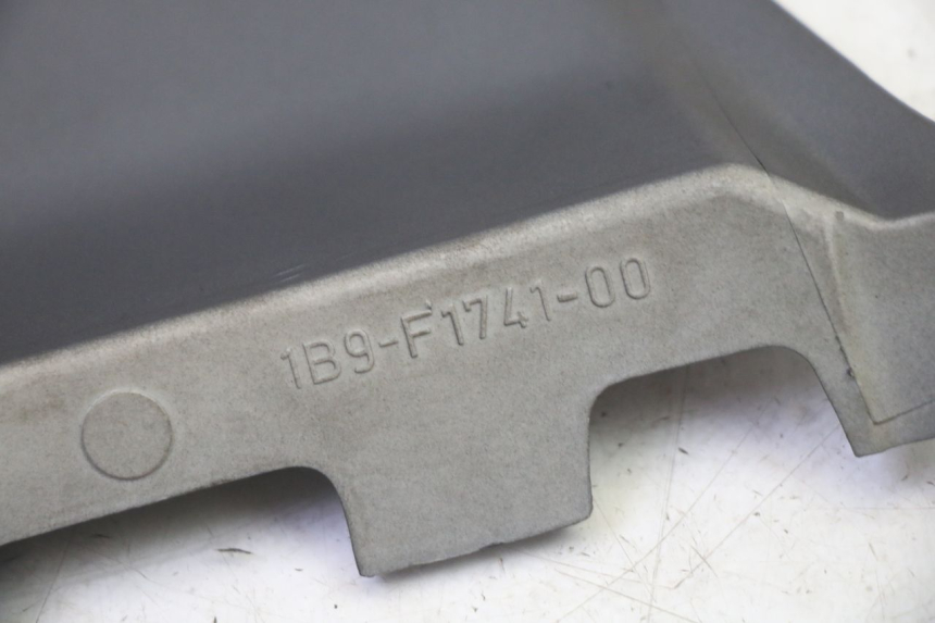 photo de JONCTION CARENAGE ARRIERE YAMAHA X-MAX XMAX 250 (2006 - 2009)