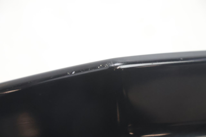 photo de JONCTION CARENAGE ARRIERE YAMAHA X-MAX XMAX 125 (2010 - 2013) - Zoom état d’usage