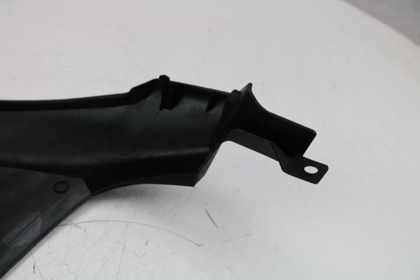 photo de JONCTION CARENAGE ARRIERE HONDA XLV VARADERO 125 (2000 - 2006)