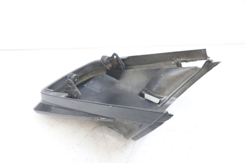 photo de JONCTION CARENAGE ARRIERE YAMAHA FJ 3CX 1200 (1986 - 1996)