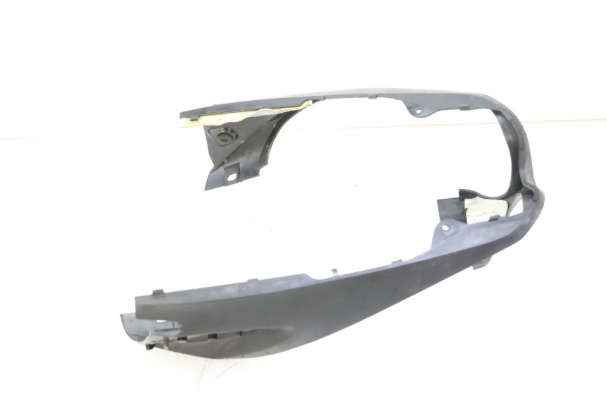 photo de JONCTION CARENAGE ARRIERE YAMAHA FZ6 FAZER S2 600 (2007 - 2011)