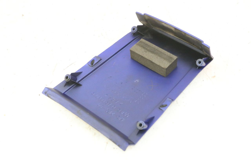 photo de JONCTION CARENAGE ARRIERE YAMAHA FZS FAZER 600 (2001 - 2003)