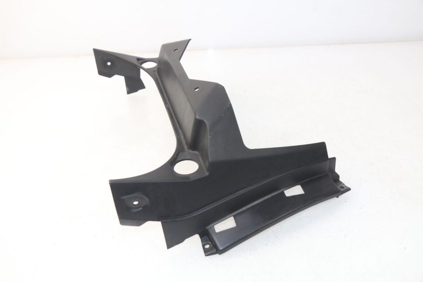 photo de JONCTION CARENAGE ARRIERE YAMAHA XP T-MAX TMAX ABS 500 (2004 - 2007)