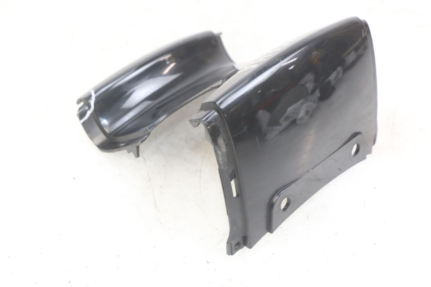 photo de JONCTION CARENAGE ARRIERE YAMAHA YP MAJESTY 125 (2007 - 2010)