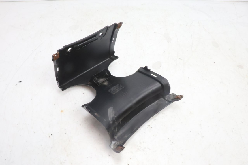 photo de JONCTION CARENAGE ARRIERE YAMAHA YP MAJESTY 125 (2007 - 2010) - Autre angle de vue