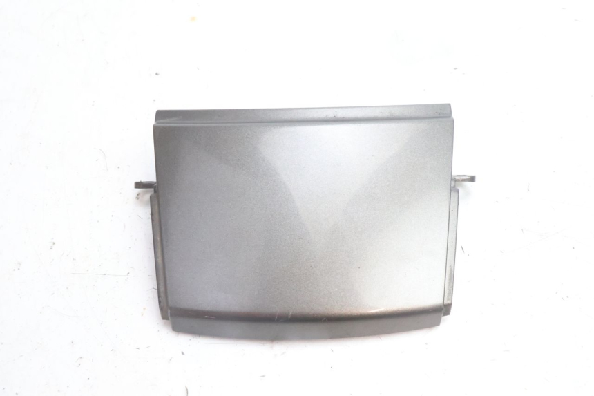 photo de JONCTION CARENAGE ARRIERE KAWASAKI ZZR 600 (1995 - 2004) - Autre angle de vue