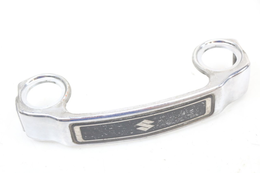 photo de JONCTION CARENAGE AVANT SUZUKI GN 125 (1997 - 2000)