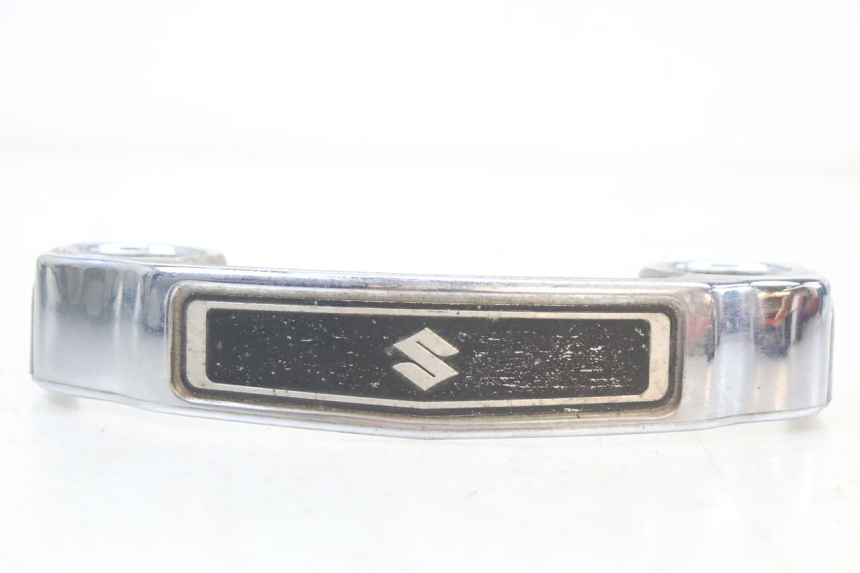 photo de JONCTION CARENAGE AVANT SUZUKI GN 125 (1997 - 2000)