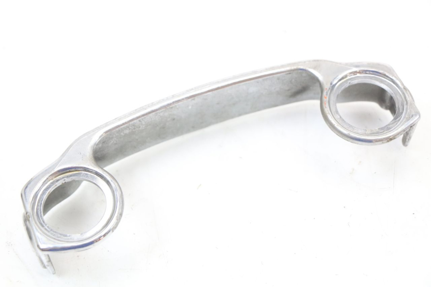 photo de JONCTION CARENAGE AVANT SUZUKI GN 125 (1997 - 2000)