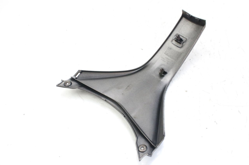 photo de JONCTION CARENAGE AVANT HONDA FES S-WING SWING ABS 125 (2007 - 2015)