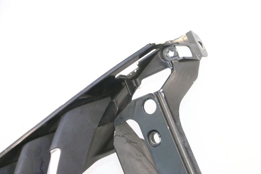 photo de JONCTION CARENAGE AVANT INF PEUGEOT CITYSTAR 125 (2011 - 2017) - Vue produit