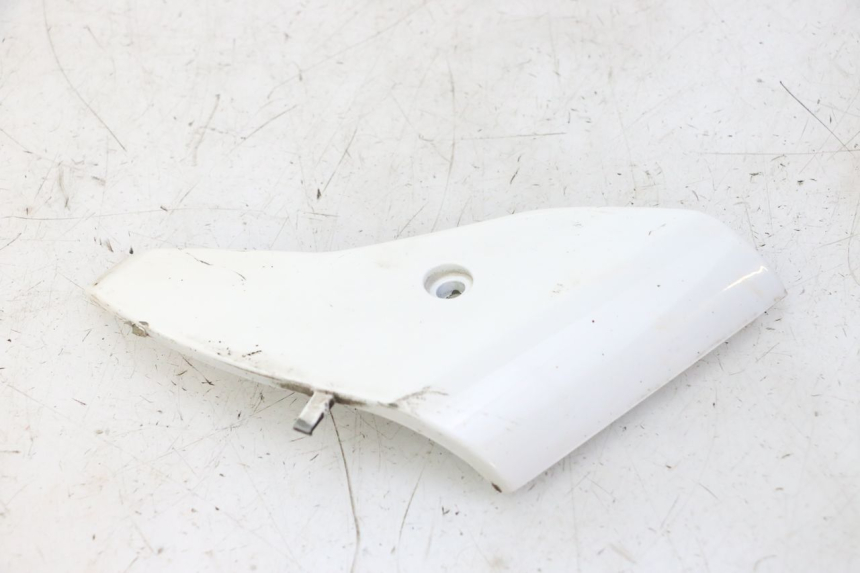 photo de JONCTION CARENAGE AVANT INF PIAGGIO LXV 4T 50 (2009 - 2013)