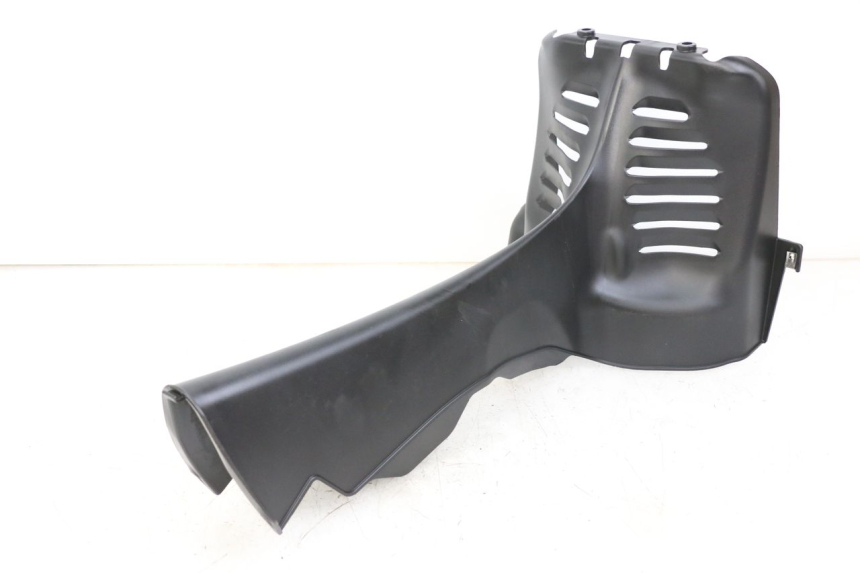 photo de JONCTION CARENAGE AVANT INF PIAGGIO MP3 HPE 350 (2018 - 2020) - Détail de la pièce