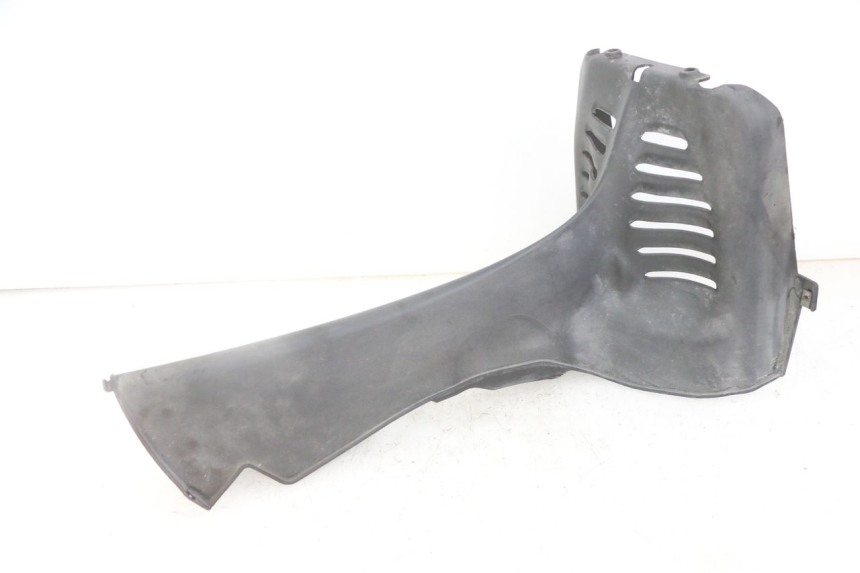 photo de JONCTION CARENAGE AVANT INF PIAGGIO MP3 LT 400 (2007 - 2012)