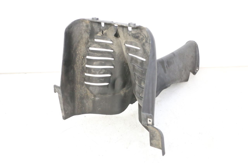 photo de JONCTION CARENAGE AVANT INF PIAGGIO MP3 500 (2011 - 2015)