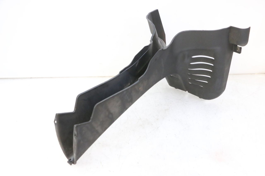 photo de JONCTION CARENAGE AVANT INF PIAGGIO MP3 RL 250 (2007 - 2010)