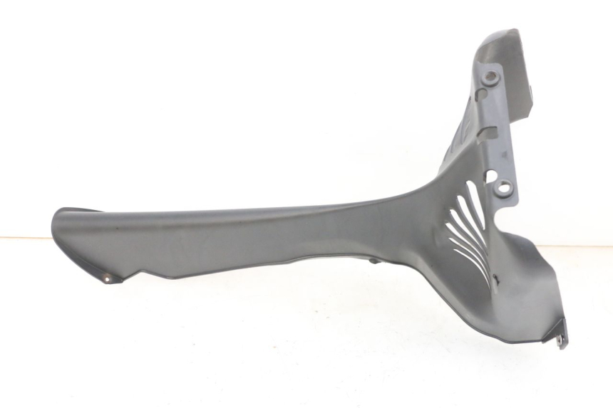 photo de JONCTION CARENAGE AVANT INF PIAGGIO MP3 RL 250 (2007 - 2010) - Autre angle de vue