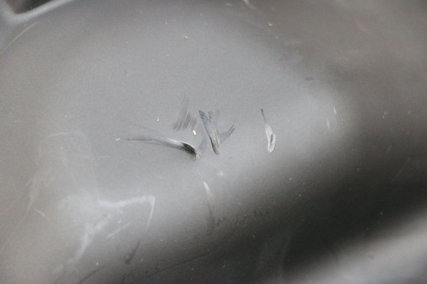 photo de JONCTION CARENAGE AVANT INF BMW R GS 1250 (2021 - 2024) - Gros plan technique