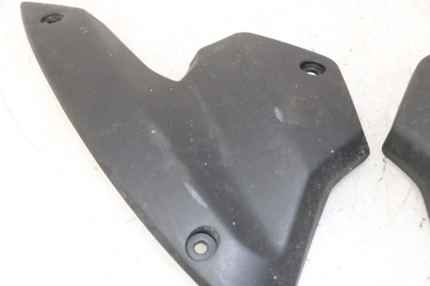 photo de JONCTION CARENAGE AVANT INF PEUGEOT STREETZONE I NAKED 2T 50 (2018 - 2020)