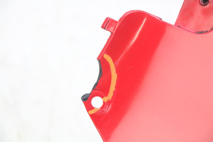 photo de JONCTION CARENAGE AVANT INF YAMAHA YZF R THUNDERCAT 600 (1996 - 2003)