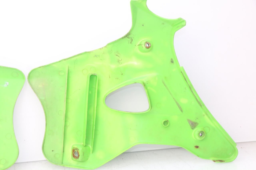 photo de JONCTION CARENAGE AVANT KAWASAKI KX 250 (1994 - 1998)