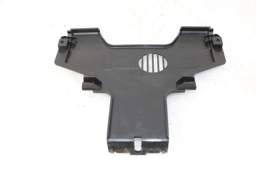 photo de JONCTION CARENAGE AVANT PIAGGIO MP3 LT 300 (2010 - 2016)