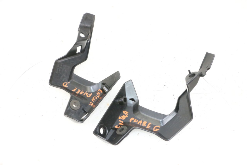 photo de JONCTION CARENAGE AVANT YAMAHA MT-07 MT07 ABS 700 (2018 - 2020) - Zoom état d’usage