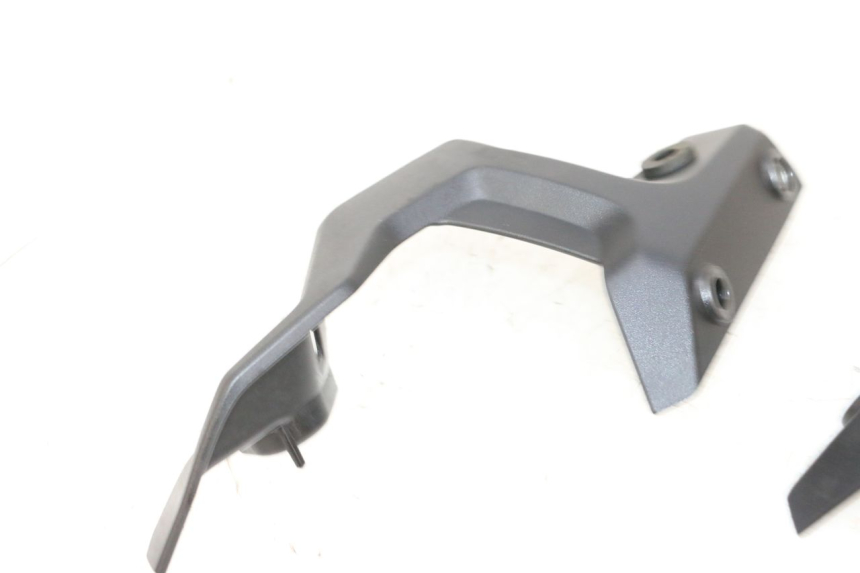 photo de JONCTION CARENAGE AVANT YAMAHA MT-07 MT07 ABS 700 (2018 - 2020) - Vue d’ensemble