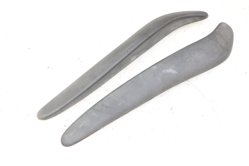 photo de JONCTION CARENAGE AVANT APRILIA SCARABEO GT TOURING 125 (1999 - 2005)