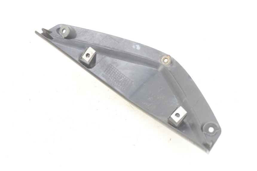 photo de JONCTION CARENAGE AVANT SUP APRILIA SR 2T 50 (2012 - 2017)