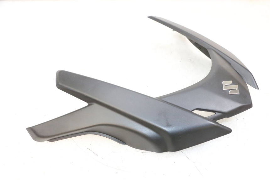 photo de JONCTION CARENAGE AVANT SUP SUZUKI BURGMAN 650 (2013 - 2020)