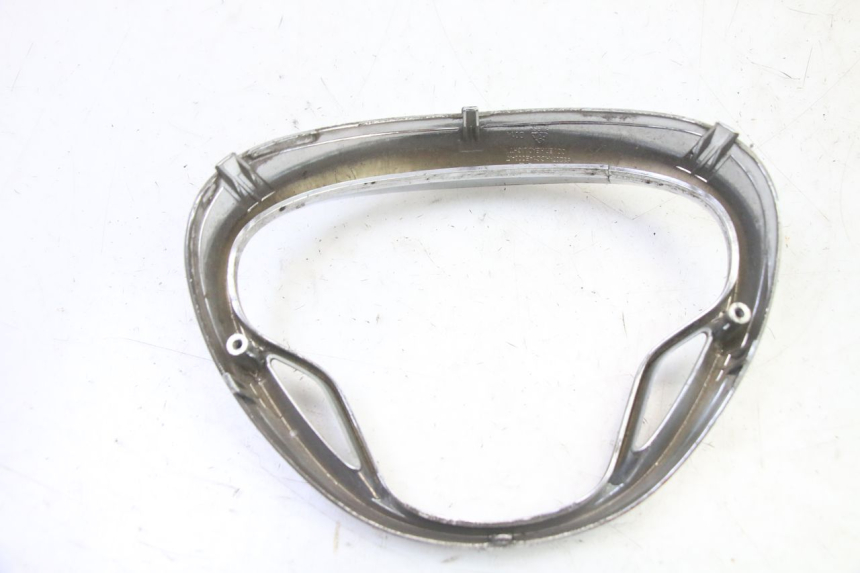 photo de JONCTION CARENAGE AVANT SUP KYMCO LIKE 4T 50 (2019 - 2025) - Vue d’ensemble