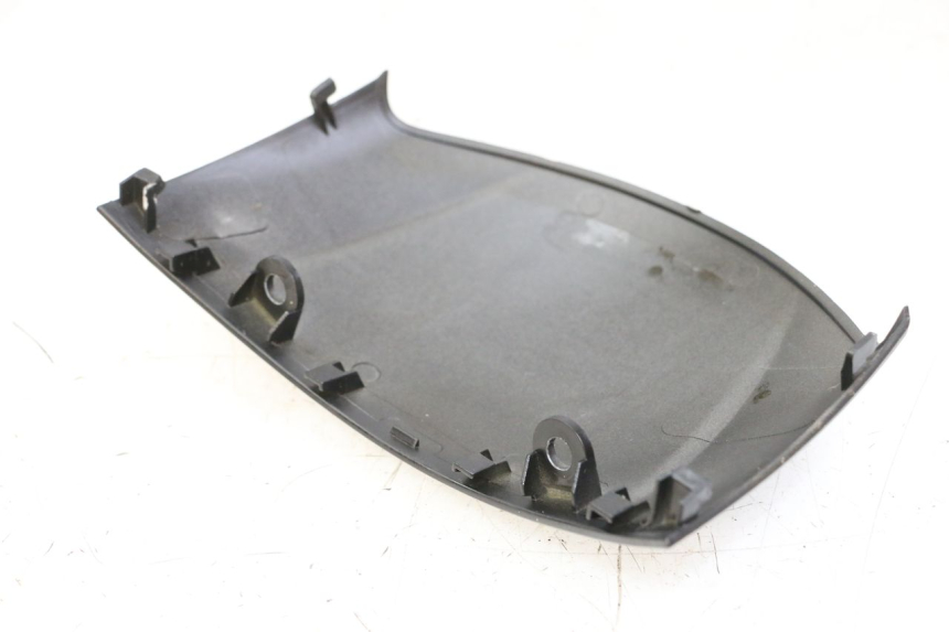 photo de JONCTION CARENAGE AVANT SUP PEUGEOT TWEET 4T 50 (2014 - 2019)