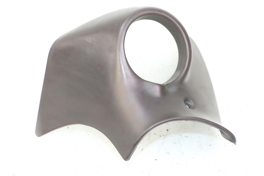 photo de JONCTION CARENAGE AVANT SUP APRILIA SCARABEO GT TOURING 125 (1999 - 2005)