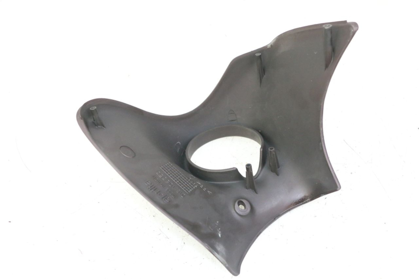 photo de JONCTION CARENAGE AVANT SUP APRILIA SCARABEO GT TOURING 125 (1999 - 2005)