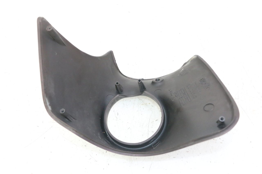 photo de JONCTION CARENAGE AVANT SUP APRILIA SCARABEO GT TOURING 125 (1999 - 2005)
