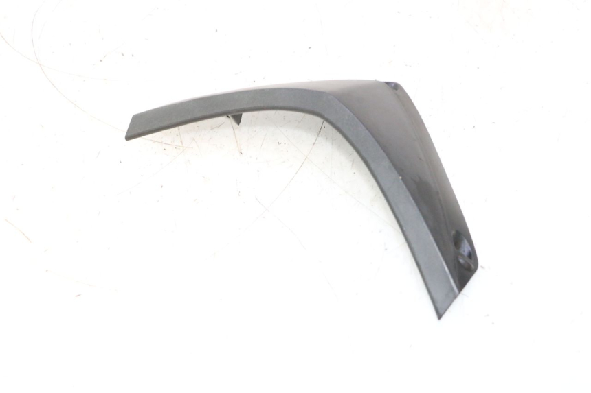 photo de JONCTION CARENAGE AVANT SUP APRILIA SR 2T 50 (2012 - 2017) - Zoom état d’usage