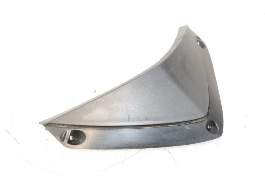 photo de JONCTION CARENAGE AVANT SUP APRILIA SR 2T 50 (2012 - 2017) - Gros plan technique