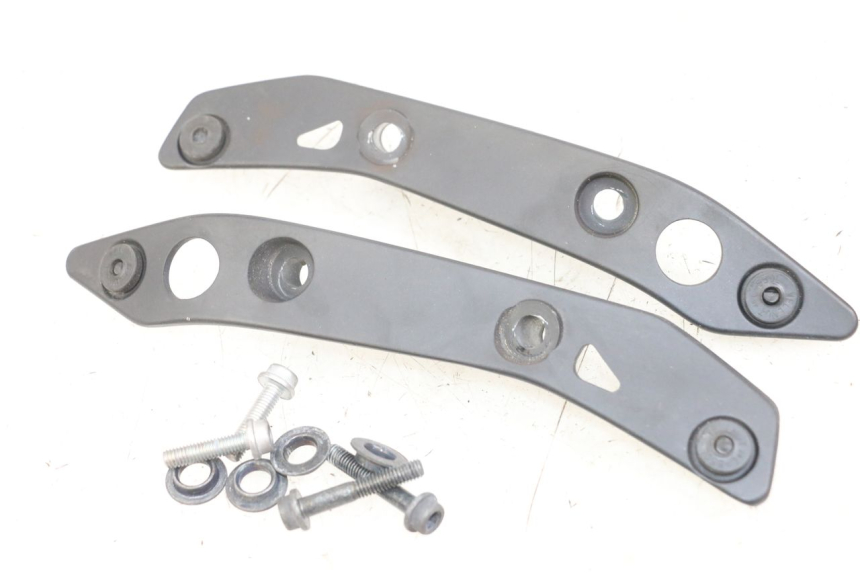 photo de JONCTION CARENAGE AVANT SUP YAMAHA XMAX X-MAX ABS 125 (2017 - 2020)